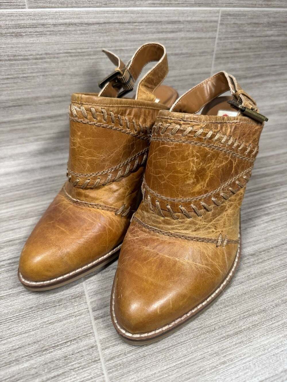 Two Lips Distressed Tan Brown Leather Woven Slingback Ankle Booties Heels Size 6